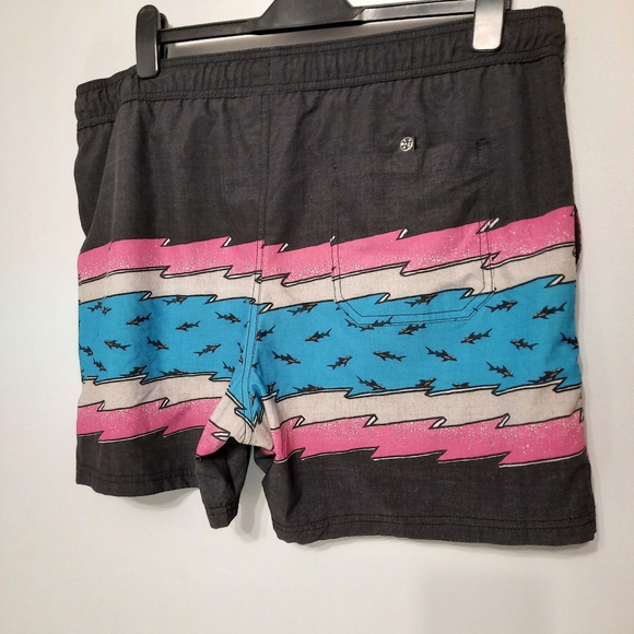 Maui & Sons Men's Swim Shorts - Picture 2 of 6